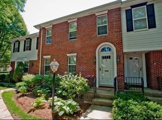 9022 Forestview Rd, Evanston, IL 60203