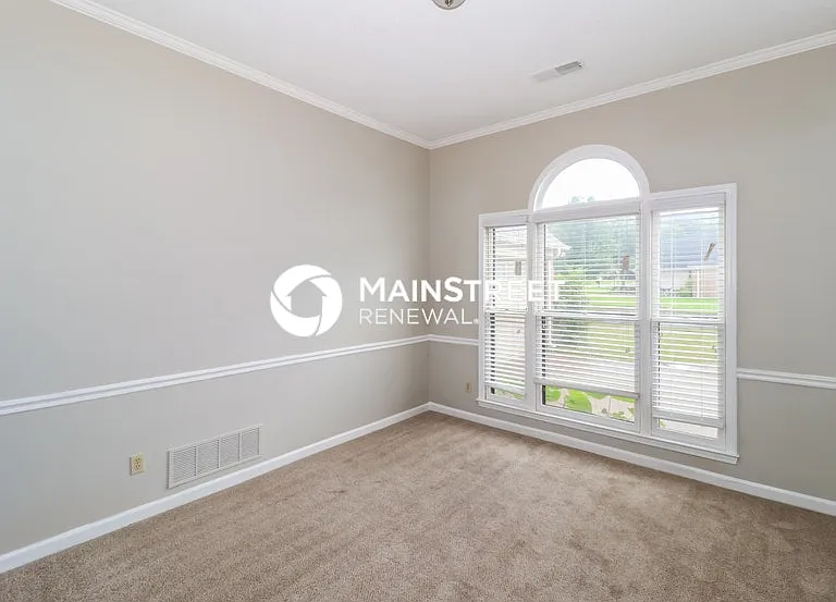 9261 Sarsen Dr — Photo 14