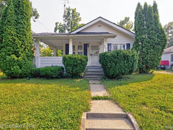 2423 Barth St, Flint, MI 48504