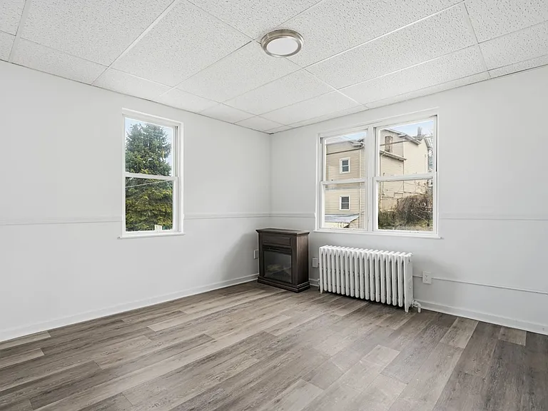 126 W 9th Ave — Photo 7