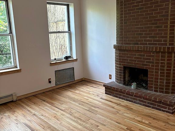 3rd image of 165 E 104th St APT 4A
