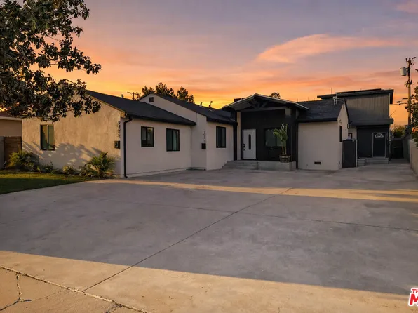 20237 Hartland St, Winnetka, CA 91306