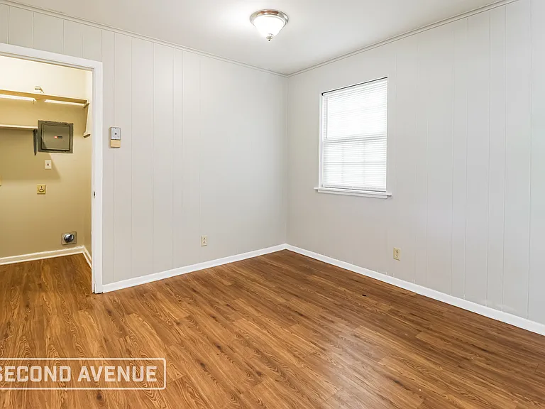 8110 Alvin Ln — Photo 17