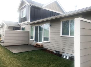 711 E St #102, Blaine, WA 98230