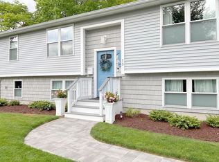 15 Grove St, Fairhaven, MA 02719