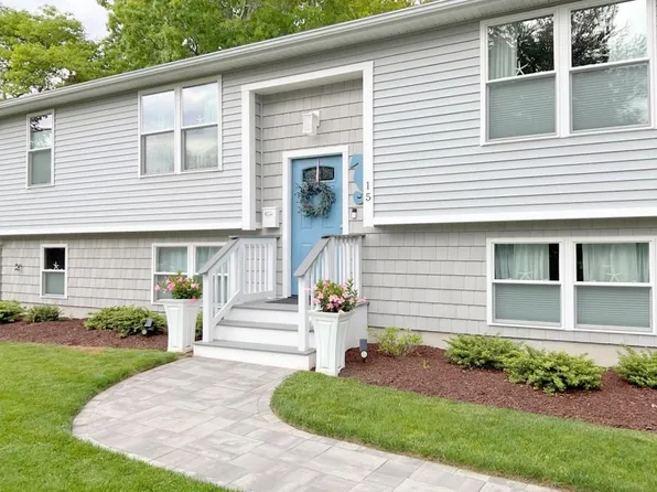 15 Grove St, Fairhaven, MA 02719