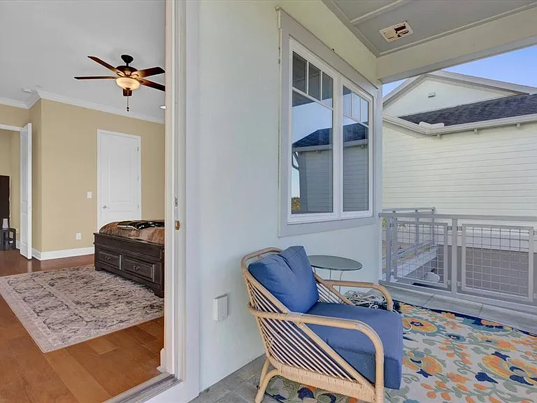 9219 Laureate Blvd — Photo 16