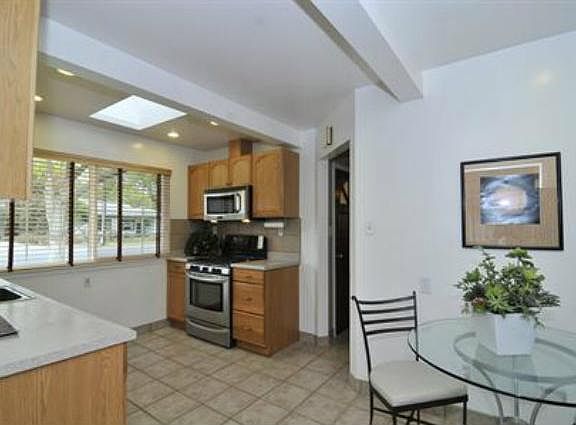4th image of 1488 Norman Dr