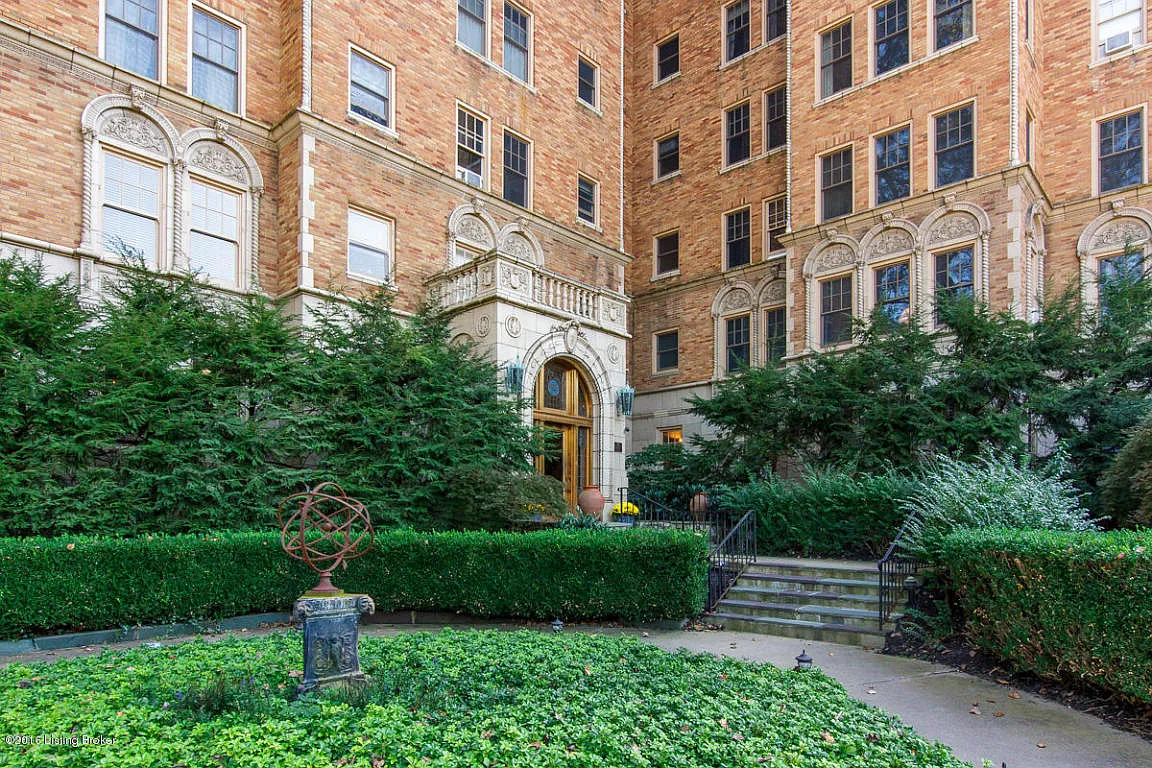 2140 Bonnycastle Ave APT 4B photo 1