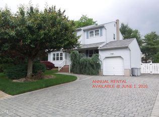 1210 Tuxedo Pl, Spring Lake, NJ 07762