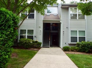 54 Aspen Ave, Englishtown, NJ 07726