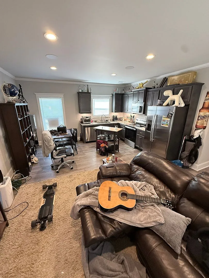 Three Bedroom Near Downtown Available for Pre-Lease! — Photo 4