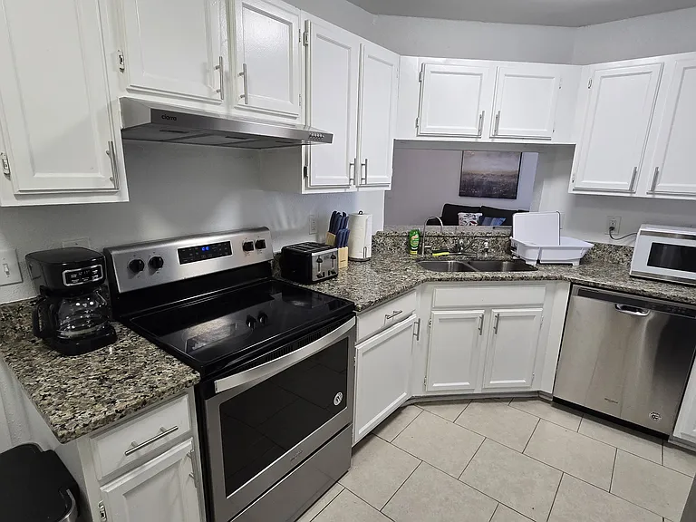 4111 Sunrise Terrace Dr — Photo 16