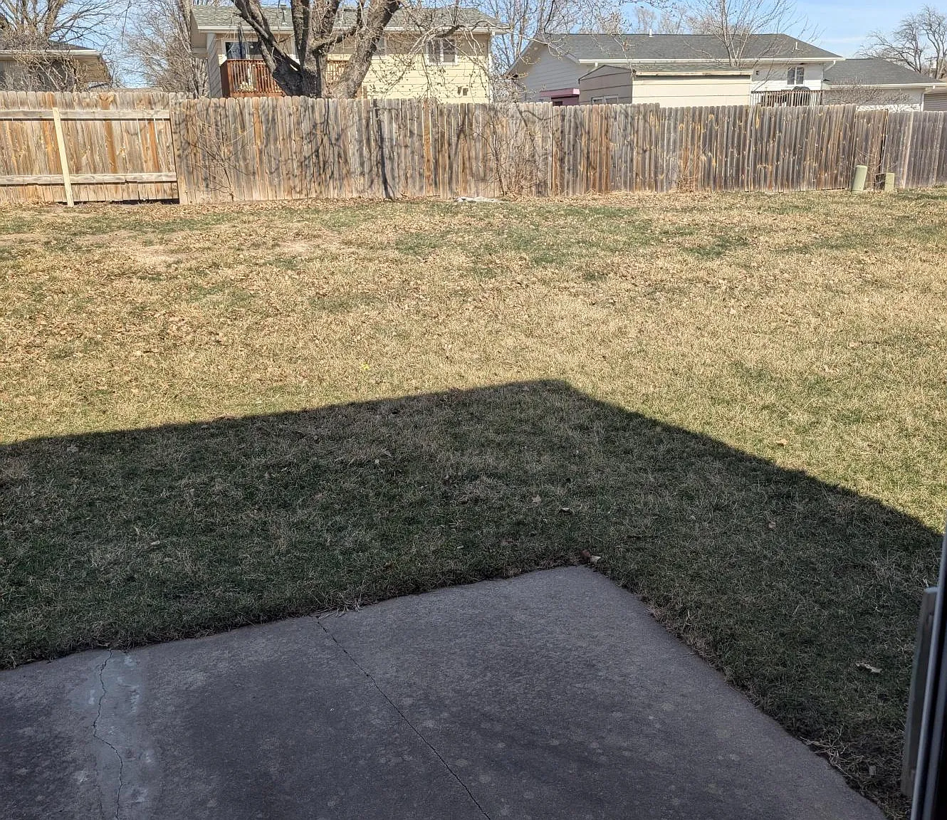 3 bed, $1,018 — Photo 3