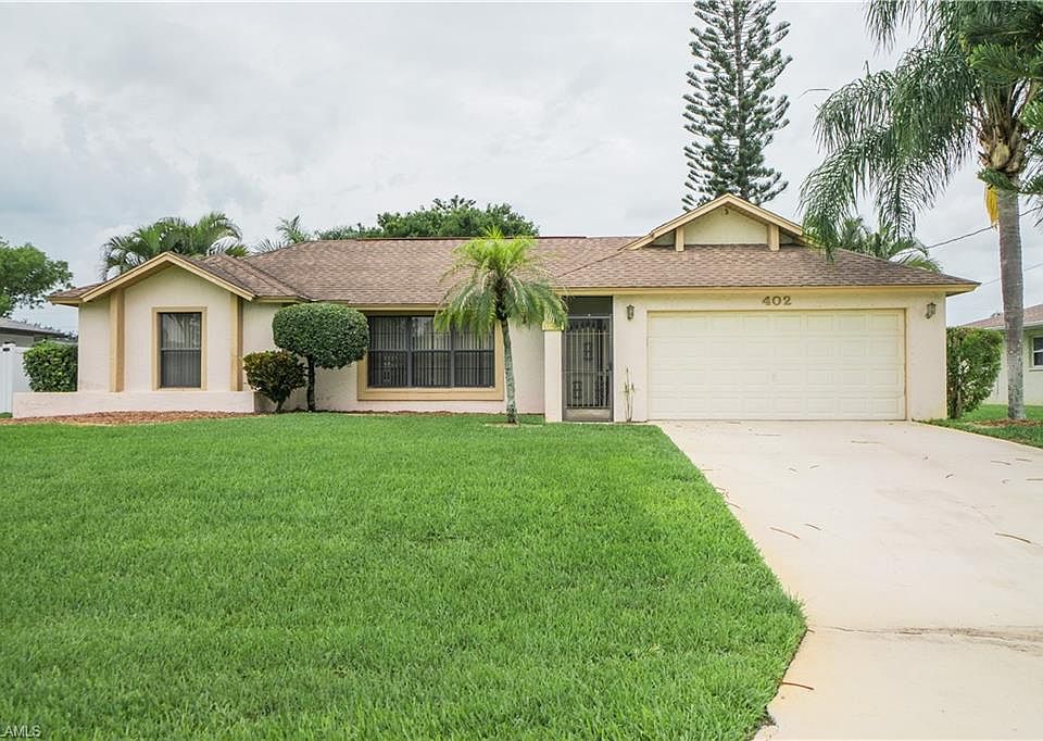 1st image of 402 SE 17th Pl