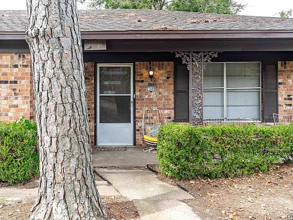 5th image of 2307 & 2309 Fort Dr