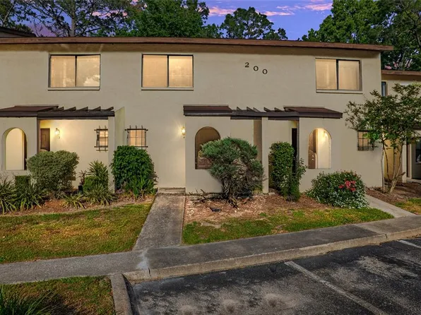 2735 SW 35th Pl APT 204, Gainesville, FL 32608