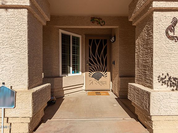 4th image of 1226 E WINDSONG Drive