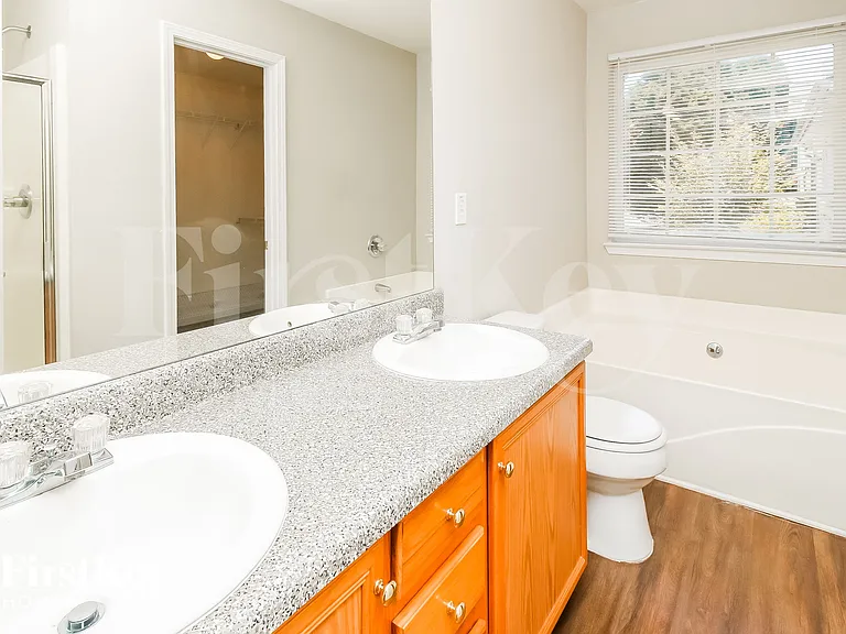160 Lakeview Trl — Photo 10