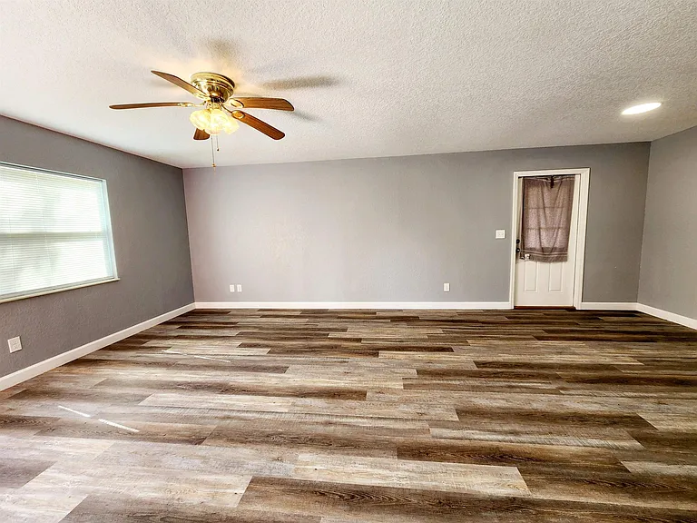 206 Alice St — Photo 13