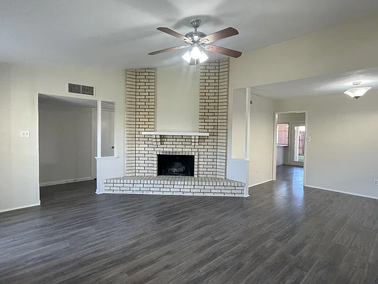 5608 Terry St — Photo 3