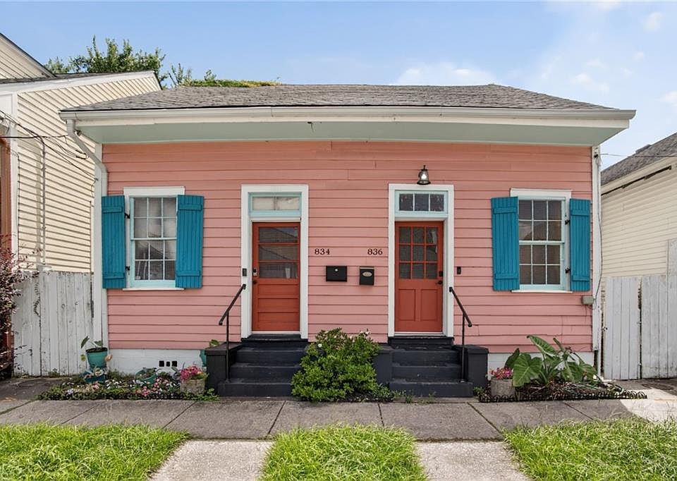 1st image of 834 Josephine St