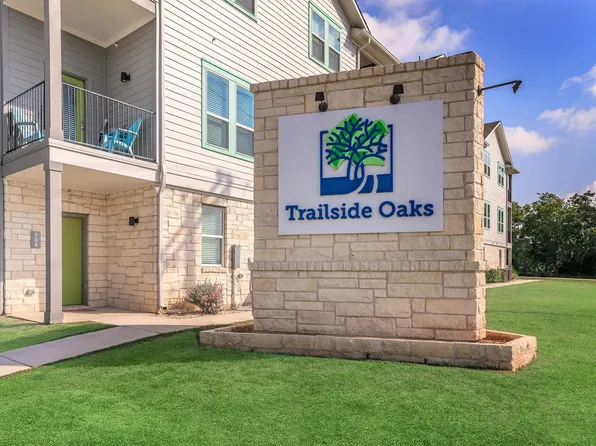 445 Leo Ln, Leander, TX 78641