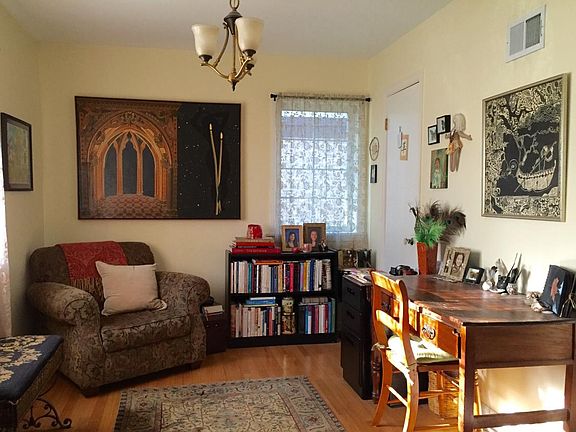 5th image of 8539 Avers Ave
