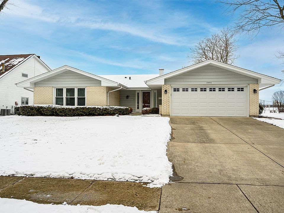 1st image of 23W150 Woodcroft Dr