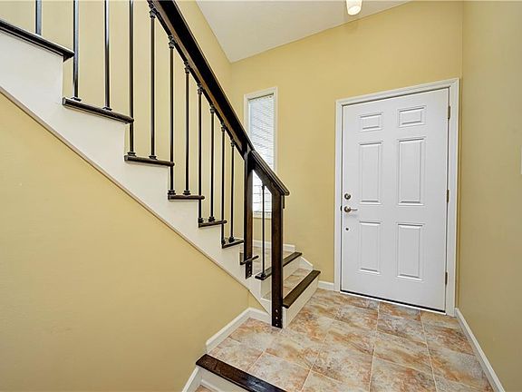 3rd image of 4812 Pennington Ct