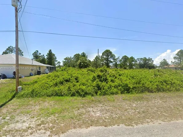 832 Dawhert Ave S, Lehigh Acres, FL 33974