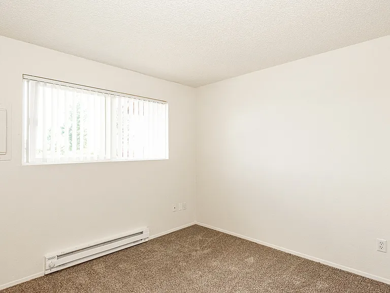 Cinnamon Square Apartments — Photo 13