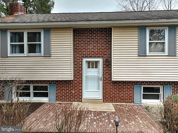 3rd image of 1822 Little Conestoga Rd