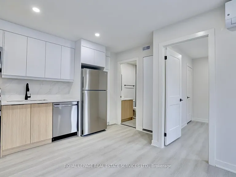 20 Duke St #305 — Photo 40