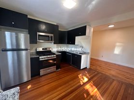 66 Pleasant St, Cambridge, MA
