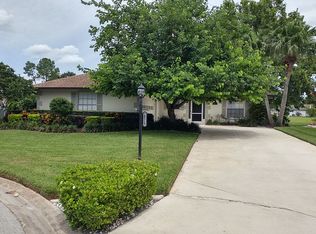 28515 Twinbrook Ln, Zephyrhills, FL 33543