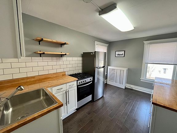 3rd image of 312 Bird Ave #4