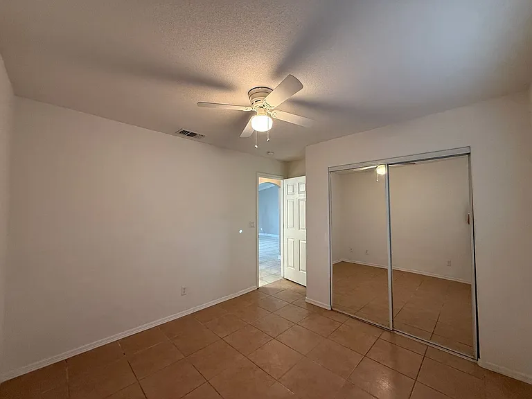 980 Joshua Tree Dr — Photo 14