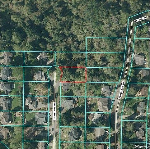 1st image of 400 209th Ave NE