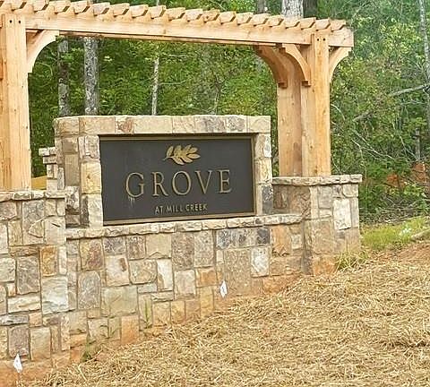 4th image of 211 Suncroft Way Lot 24