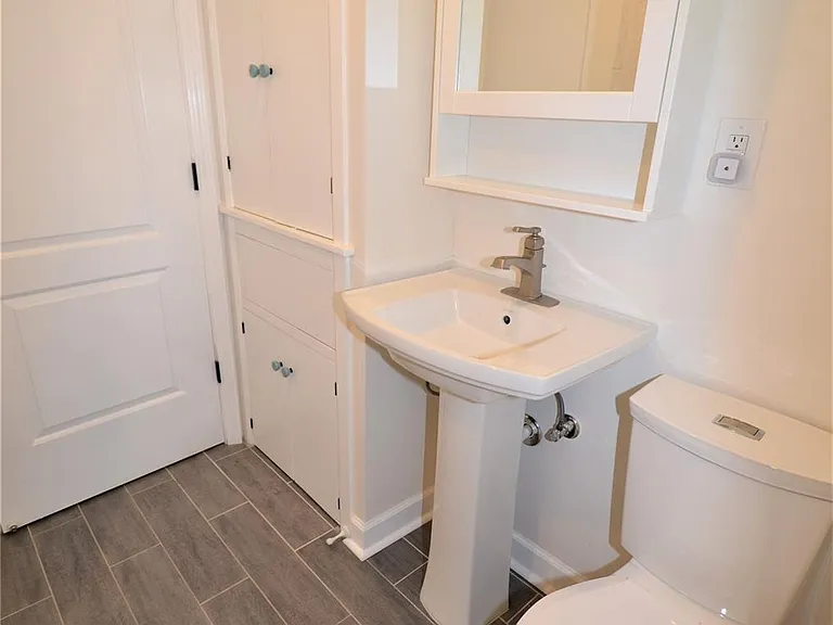 1906 Coulcrest Dr — Photo 21