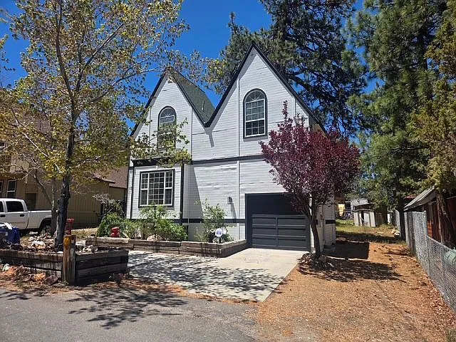 158 Leonard Ln