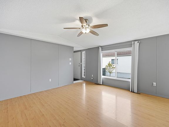 5th image of 106 Springfield Cres