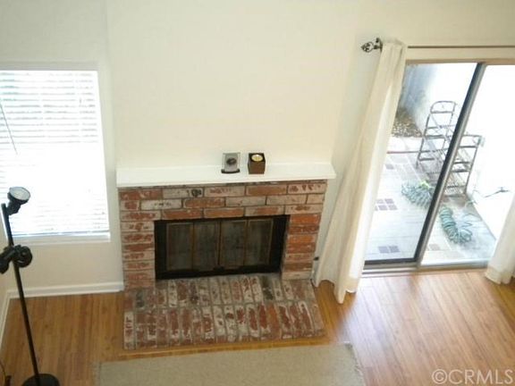 5th image of 1626 Longdon