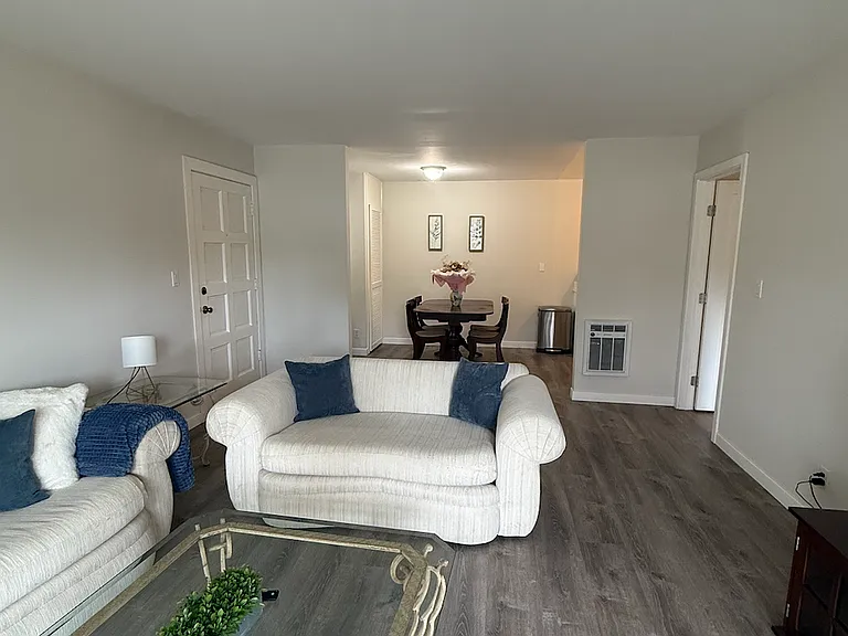 5510 Armitos Ave #9 — Photo 7