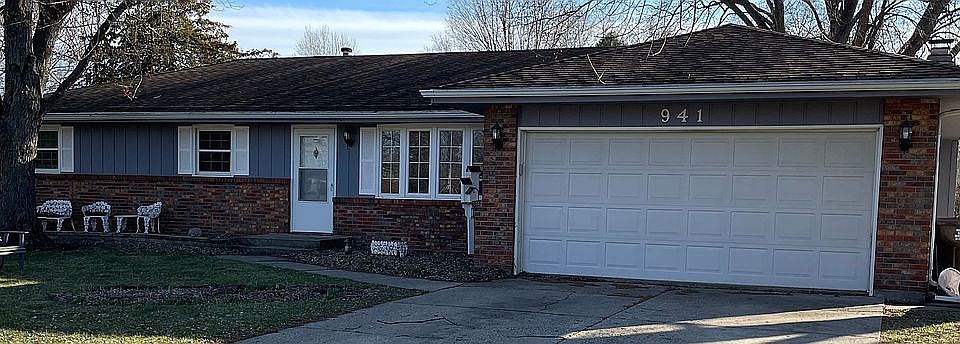 1st image of 941 Candy Ln