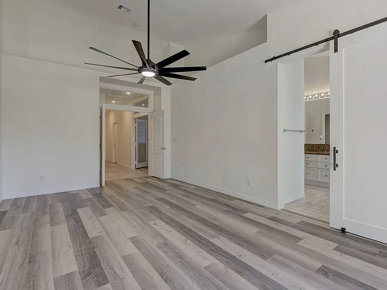 8437 Willowleaf Ct — Photo 24