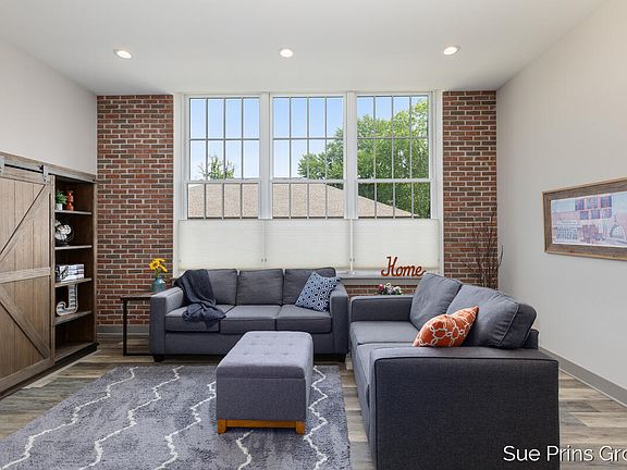 4th image of 156 W 11th St Suite 106