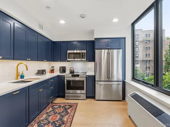 10 City Place #2B, White Plains, NY 10601