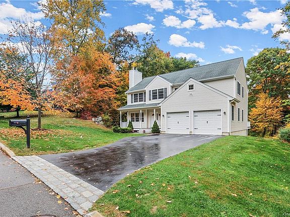 2nd image of 3822 Cranberry Ln